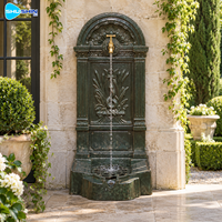 Fontaine murale classique en bronze, sculpture antique en laiton et cuivre, élément aquatique personnalisé pour hôtel, villa, jardin, cour, place publique