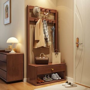 Perchero de madera maciza con estante de almacenamiento y zapatero para entrada y dormitorio, 60x38x168cm, color nogal, moderno y sencillo - Product Image 1