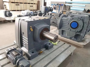 Reductor de Engranajes Helicoidales de Alta Calidad Serie R R57 con Motor para Equipos de Accionamiento - Product Image 6