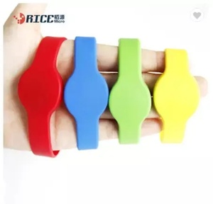 Fabricante precio bajo personalizado impreso uno de RFID <span class=keywords><strong>Pvc</strong></span> NFC identificación médica pulseras desechables <span class=keywords><strong>Pvc</strong></span> plástico vinilo pulsera - Product Image 5