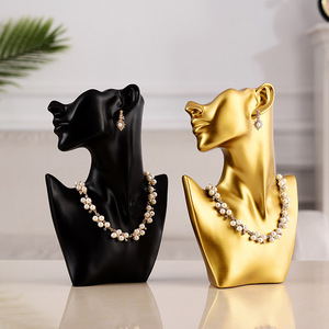 Witt, decoración de escritorio para el hogar, proceso de resina, el silencio es una figurita dorada, máscara abstracta negra y dorada, piezas de exhibición de joyería - Product Image 2
