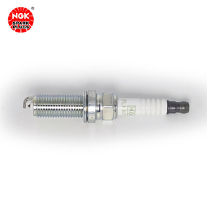 Bougie d'allumage NGK Platinum PLKAR7AGP 97852 pour Toyota C-HR RAV4 Corolla Cross Camry Venza Avalon Allion IZOA - Product Image 1
