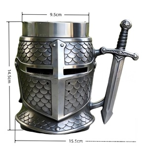 Chope Bière Médiévale Casque Chevalier Métal Acier Inoxydable Résine Relief 3D Armure Tankard 450ml Cadeau Fête - Product Image 2