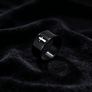 Anillo de acero inoxidable mate hueco con diseño de cruz para hombre, joyería cristiana, venta al por mayor. - Product Image 3