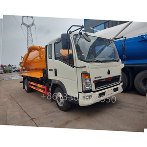 Camions de pompage septique HOWO 4X2 de 9 tonnes, camions d'aspiration d'eaux usées à haute pression, prix spécial pour les camions de lavage - Product Image 2