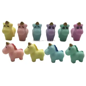 Unicorn Mini Plastik Angka Mainan Telur Kejutan
