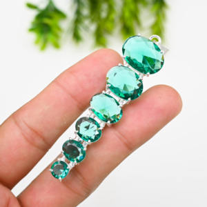 Piedra preciosa de apatita verde, piedra preciosa de diseñador chapada en plata de ley, colgante de moda hecho a mano, joyería para Unisex - Product Image 1