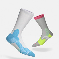 Prix d'usine Arch Support Athletic Gym Chaussettes de basket-ball personnalisées en coton Elite pour hommes