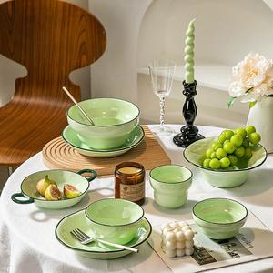 <span class=keywords><strong>Service</strong></span> de table en céramique verte nordique avec bord <span class=keywords><strong>doré</strong></span>, vaisselle de luxe, passe au lave-vaisselle et au micro-ondes, <span class=keywords><strong>service</strong></span> de restaurant - Product Image 6