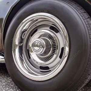 Kit <span class=keywords><strong>de</strong></span> jantes Speedway Motors pour rallye <span class=keywords><strong>de</strong></span> style 15x7/8 en acier peint argenté 4,75 pouces PCD, comprenant des anneaux <span class=keywords><strong>de</strong></span> beauté, des enjoliveurs Derby et des écrous <span class=keywords><strong>de</strong></span> <span class=keywords><strong>roue</strong></span> - Product Image 5