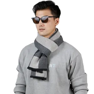 Écharpe pour hommes OEM simple et à la mode fabriquée en Chine écharpe à carreaux avec frange chaude écharpe d'hiver pour hommes en laine mélangée