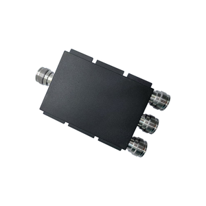 600-4000MHz 3路微带功率分配器，3路输出，用于连接天线和中继器 - Product Image 3