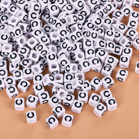 Perles carrées en acrylique alphabet A-Z, tailles 6x6/7x7/8x8/10x10, perles en vrac pour la fabrication de bijoux et accessoires