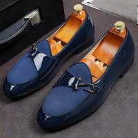 Mocassins en cuir verni patchwork pour hommes, chaussures habillées à enfiler avec boucle métallique, mocassins décontractés à bout pointu pour hommes