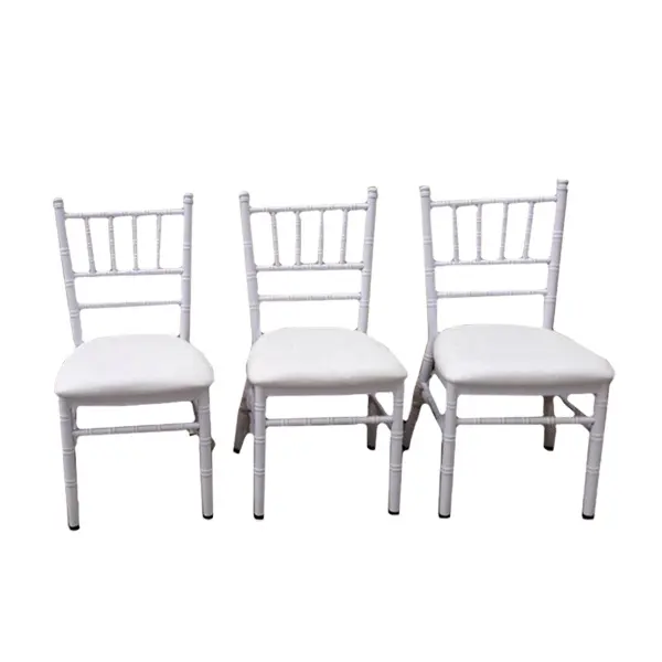 Chaise en plastique blanc créative, chaise chiavari empilables en résine blanche pour enfants, tables et chaises de restaurant, à la mode