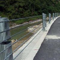 Barrière de sécurité routière en câble métallique à 5 fils, en acier galvanisé, flexible, système tendu pour la sécurité des medianes des autoroutes