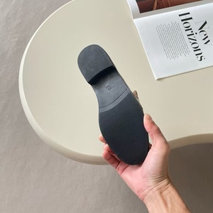 Nouvelles sandales plates de luxe pour <span class=keywords><strong>femme</strong></span>, style mule, avec boucle métallique, collection été - Product Image 6