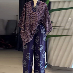 Completo da <span class=keywords><strong>Donna</strong></span> Europeo e Americano S-2XL, Nuovo Stile Dolce e Fresco con Stampa, Scollo a V, Maniche a Pipistrello, <span class=keywords><strong>Pantaloni</strong></span> a Vita Alta e Gamba Dritta - Product Image 5