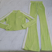 Setelan Olahraga Wanita Pria Unisex Bahan Beludru Polos Resleting Logo Bordir Model Longgar Jaket Celana Jogger Dua Potong