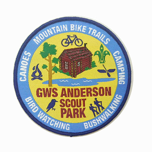 Tùy Chỉnh Thiết Kế Logo Sắt Trên Móc Và Vòng Lặp Dệt Nhãn Vá Thêu Thăng Hoa In Tùy Chỉnh Dệt Các Bản Vá Lỗi Cho Quần Áo - Product Image 3