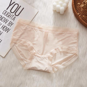 ชุดชั้นในผ้าไหมน้ำแข็งไร้ตะเข็บสำหรับฤดูร้อน ผ้าฝ้ายบริเวณเป้า สวมใส่สบาย ระบายอากาศได้ดี ไซส์ใหญ่ เซ็กซี่ บางเบา เอวกลาง สีพื้น สำหรับสาวๆ - Product Image 6