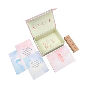 Cartes d'affirmation avec motif d'estampage en feuille d'or et boîte magnétique Conception de matériaux de taille personnalisée - Product Image 1