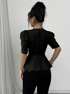 Blusa Negra Elegante de Verano 2026 para Mujer, OEM, con Logotipo Personalizado, Cuello Cuadrado, Manga Corta, Botones, para el Mercado Europeo y Americano - Product Image 1