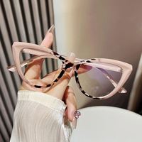 Lunettes de vue optiques tendance vintage 2025 avec logo personnalisé, lunettes de protection anti-lumière bleue colorées de style œil de chat pour femmes