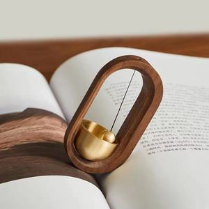 Carillon <span class=keywords><strong>de</strong></span> porte en bois <span class=keywords><strong>de</strong></span> hêtre écologique <span class=keywords><strong>de</strong></span> qualité supérieure Système d'alerte pour animaux <span class=keywords><strong>de</strong></span> compagnie pour porte <span class=keywords><strong>de</strong></span> clôture pour chien <span class=keywords><strong>de</strong></span> maison - Product Image 4