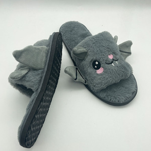 <span class=keywords><strong>Chaussons</strong></span> pour femmes et hommes en peluche EVA, amusants et uniques, en forme de chauves-souris grises, pour l'intérieur et l'extérieur, automne-hiver - Product Image 5