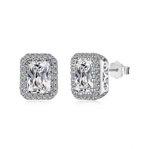 Pendientes de Plata S925 con Baño de Rodio, Diseño Clásico Dylam, Rectangulares, con Circonita Cúbica de 1 Quilate 5A, para Mujer, Ideales para Vestidos de Novia - Product Image 1