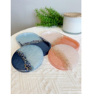 Bandeja de Resina con Elegante Diseño Artesanal, Acabado Duradero y Superficie Lisa, Perfecta para Servir Aperitivos y Bebidas - Product Image 6