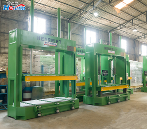 Presse hydraulique à poulies pour la fabrication <span class=keywords><strong>de</strong></span> portes coupe-feu en bois personnalisées, <span class=keywords><strong>de</strong></span> panneaux alvéolaires et <span class=keywords><strong>de</strong></span> tuiles en acier coloré sur convoyeur automatique - Product Image 5