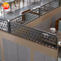 H6009 Cloison de séparation de table de restaurant en acier inoxydable de luxe, écran métallique pour hôtel, café, salle à manger