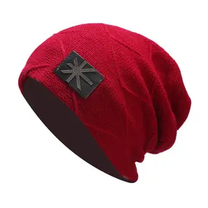 Cappelli lavorati a mano cappellino in lana a cuffia tinta unita di nuova marca