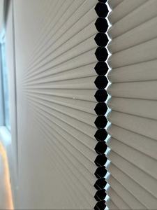 Stores alvéolaires double couche à chaîne perlée jour et nuit, occultants, anti-UV, sans cordon, sûrs et écoénergétiques pour fenêtres - Product Image 4
