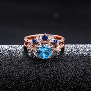 Bijoux fantaisie Couronne <span class=keywords><strong>saphir</strong></span> personnalisée Bague zircon or rose laiton pour femme - Product Image 1