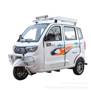 Scooter Motorizzato <span class=keywords><strong>a</strong></span> Tre <span class=keywords><strong>Ruote</strong></span> Chiuso per Trasporto Merci, Autonomia 30km, Ricarica 3h, Certificato 3C, Personalizzabile - Product Image 5