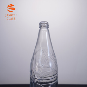 Botella de Vidrio de 700 ml, Botellas de Vino de Vidrio con Patrón Geométrico de Gran Capacidad, Adecuadas para Envasar Vodka, Whisky y Vino de Frutas - Product Image 3