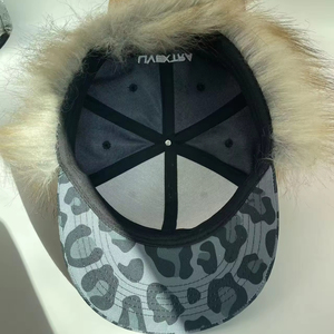 Casquette de baseball à 6 panneaux en fourrure, de haute qualité, nouvelle mode, classique, avec logo brodé personnalisé, cool, casquette en fourrure - Product Image 2