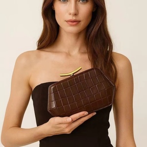 Bolso de Mano Tipo Clutch de Piel Vegana para Mujer, Bolso Bandolera con Cadena, Bolso Casual para Fiesta, Bolso de Hombro con Patrón de Cocodrilo - Product Image 2