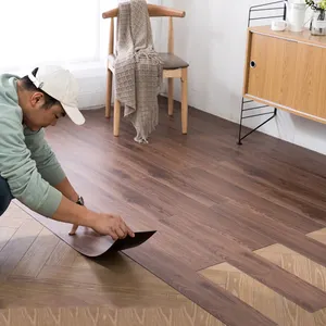 Piastrelle per pavimenti in vinile autoadesive professionali di alta qualità di nuovo Design