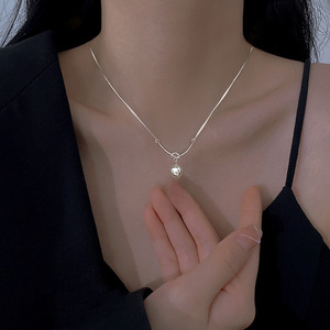 Collana con Ciondolo Aperto Stile Perla per Donne, Elegante Gioiello di Moda per Uso Quotidiano, Idea Regalo - Product Image 3