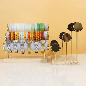 AURORA Soporte Moderno de Terciopelo Multicapa para Pulseras, Organizador de Relojes, Exhibidor de Joyas de Madera con Barra en T Dorada para Brazaletes y Diademas - Product Image 4