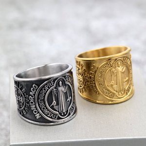 Anillo Cruzado de Acero Inoxidable para Hombre, Color Oro y Plata, Estilo Hip Hop, Joyería Religiosa con Tridente de Exorcismo - Product Image 1