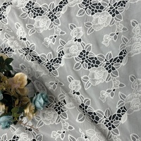 Tissu de dentelle extensible en polyester floral personnalisé, dernier modèle, avec broderie ajourée au laser pour vêtements de boutique de mariage