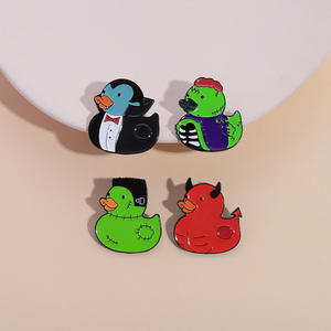 Halloween métal artisanat badges usine gros <span class=keywords><strong>film</strong></span> d'<span class=keywords><strong>horreur</strong></span> personnage masque émail broches en stock - Product Image 3