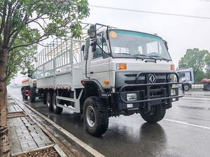 משאית דונגפנג 6X6 דיזל עם הנעה כפולה |   רכב הסעות חיילים חד/דו שורי (הגה שמאלי/ימני) - Product Image 3