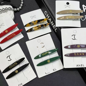 Kẹp tóc in họa tiết da báo Acetate với phụ kiện tóc thời trang và đa năng - Product Image 1