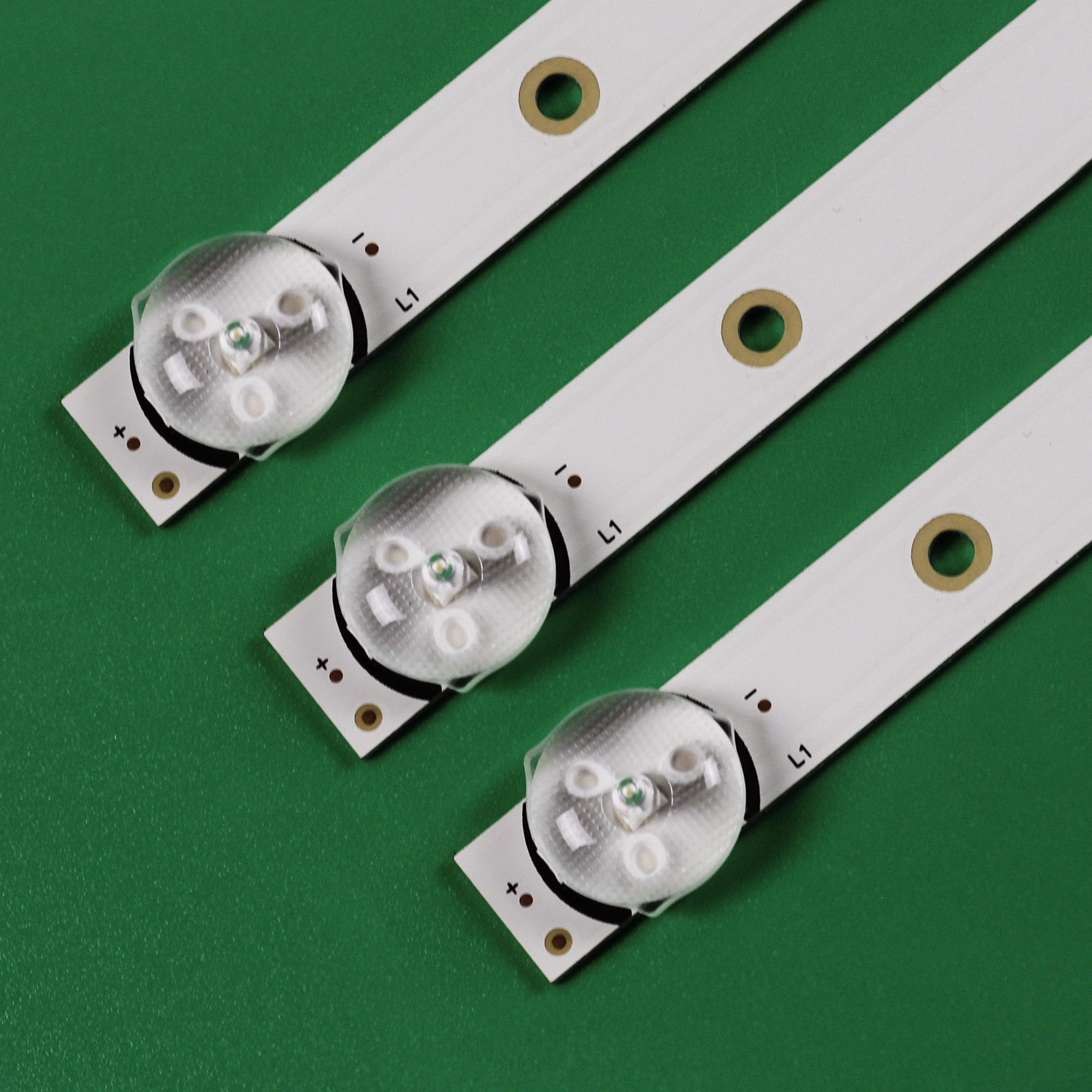 XS-641 Backlight Strip for Skyworth LE39Z1 Smarttech LED TV